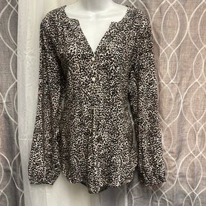 Old Navy cheetah long sleeve top